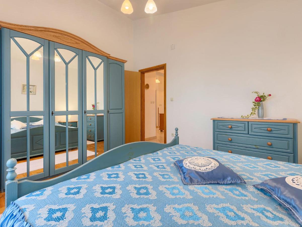 Holiday home Ana Lucija - Rca508 By Interhome Pula